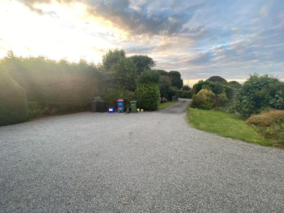 Jaw-Dropping Beach House In Anglesey ベンスレフ エクステリア 写真