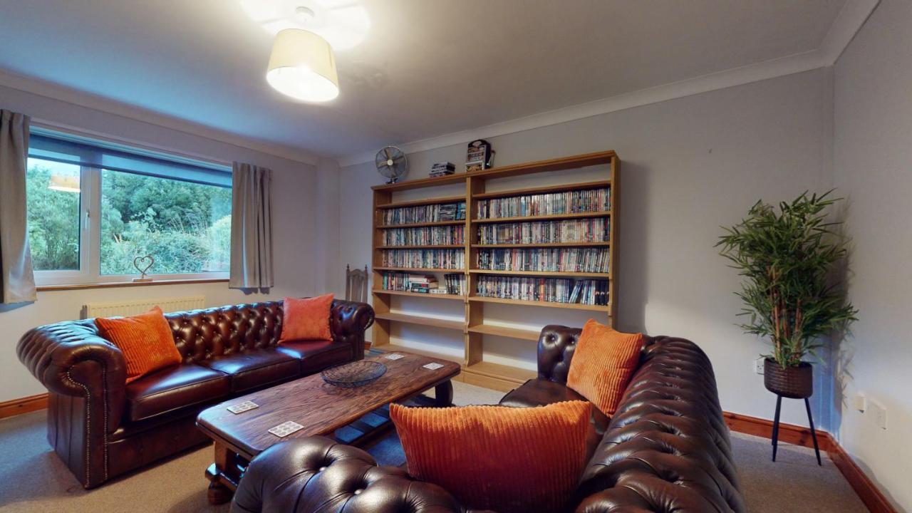 Jaw-Dropping Beach House In Anglesey ベンスレフ エクステリア 写真