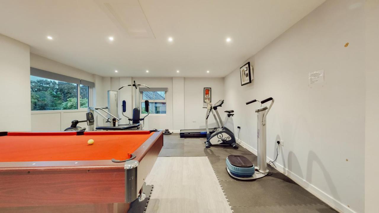 Jaw-Dropping Beach House In Anglesey ベンスレフ エクステリア 写真